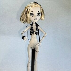 Monster High Frankie Stein 2008 First Wave Mattel Doll No Stand